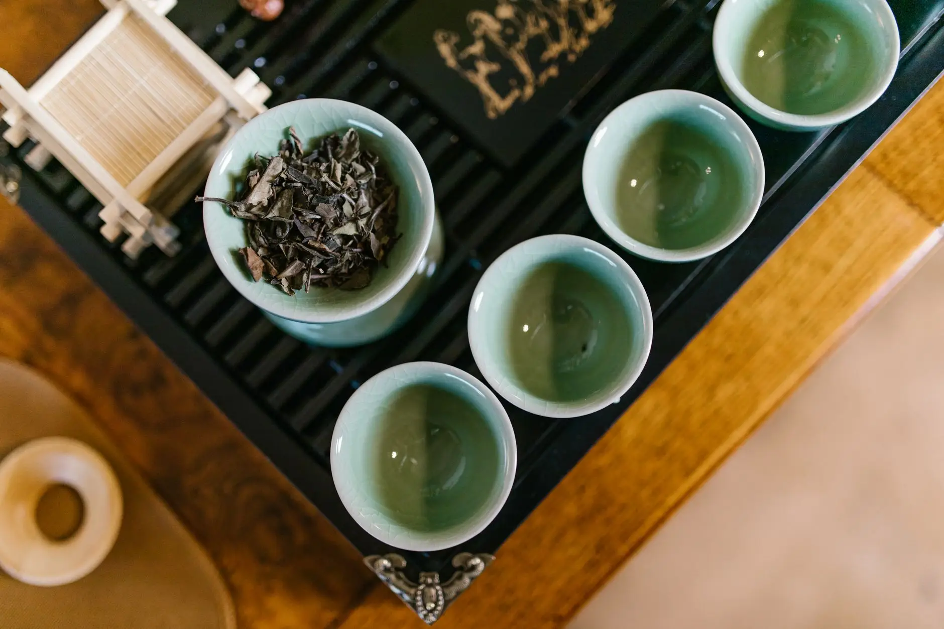 湖北企业标识标牌制作规范解析：材质选择与安装要点说明