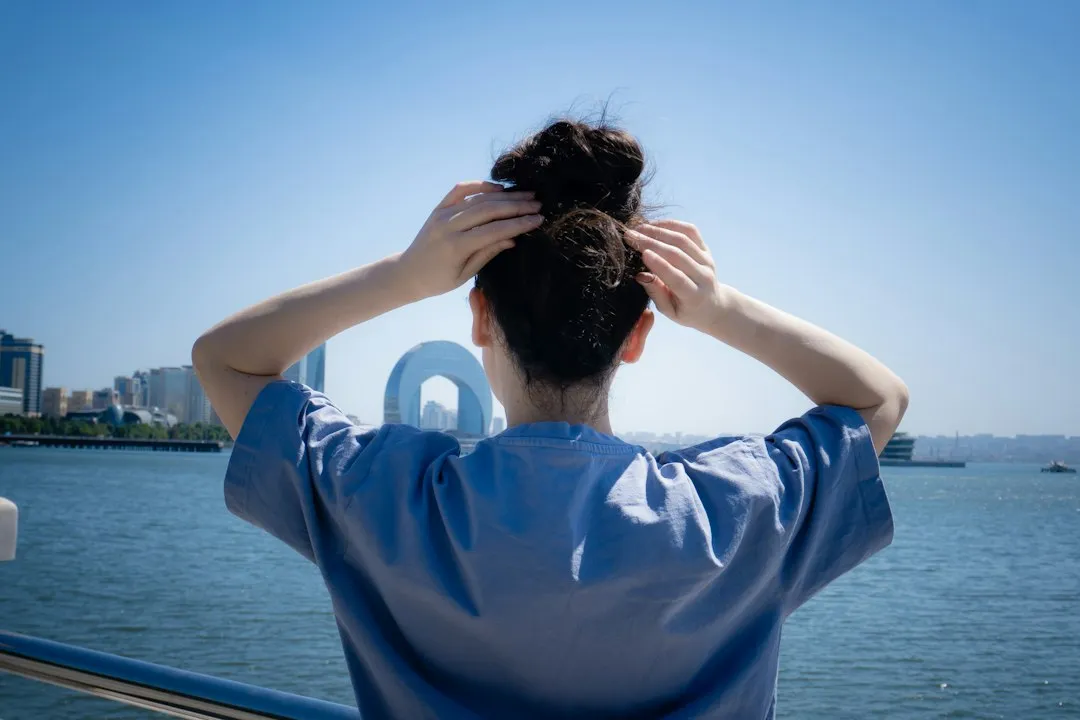 湖北广告制作工艺对比：喷绘与写真在户外场景的选型要点